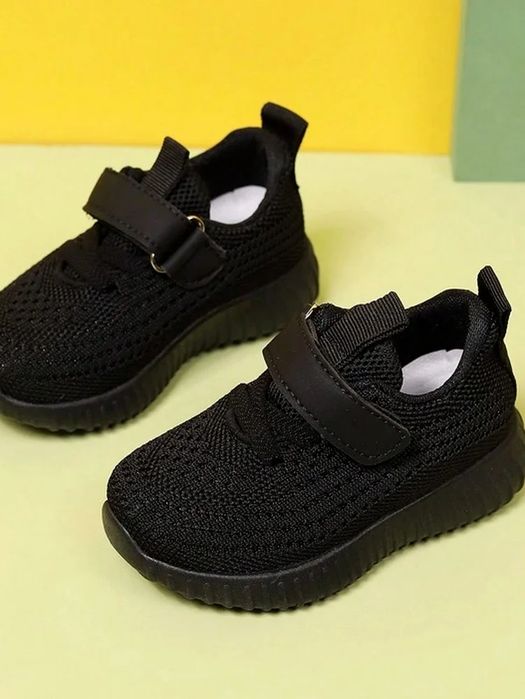 Sneakersy buty dziecięce siateczkowe czarne na rzep sportowe SHEIN 31