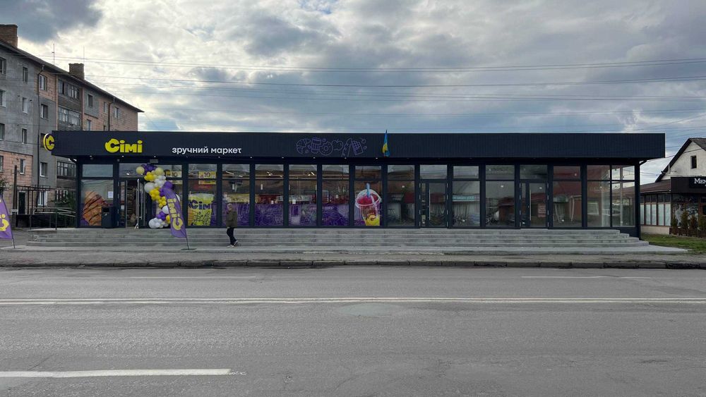 Оренда ФАСАДНОГО комерційного приміщення 121,5 м.кв. м. САРНИ ЦЕНТР