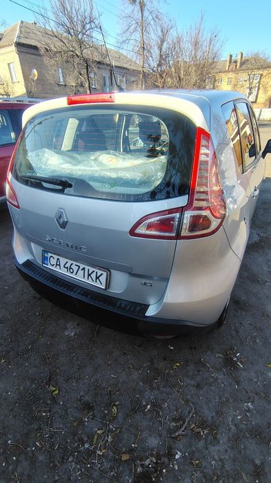Renault Scenic 3    1.5    k9k