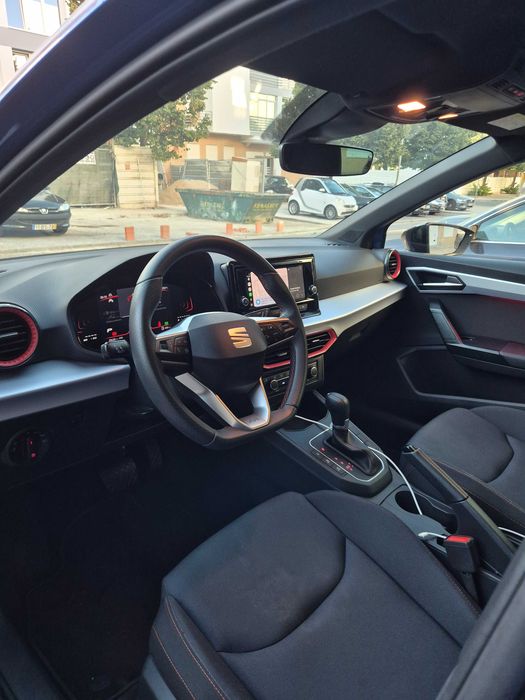 Carro para alugar Lisboa - Seat Ibiza fr 2025