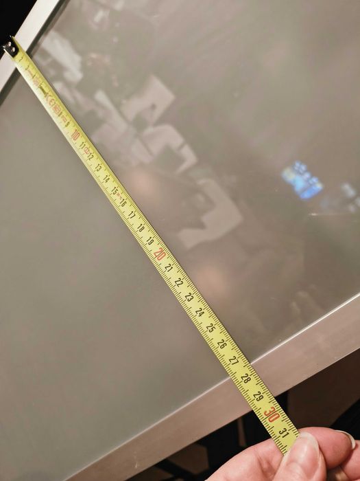 Witryna słupek przeszklona