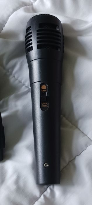 Microfone com cabo