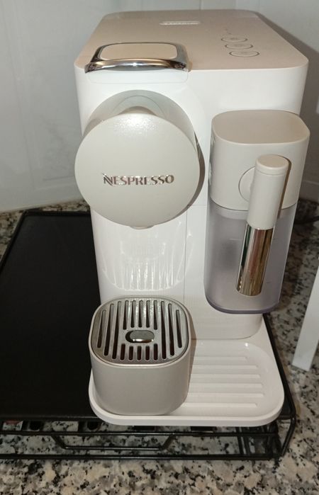 Máquina de Café Nespresso Delonghi