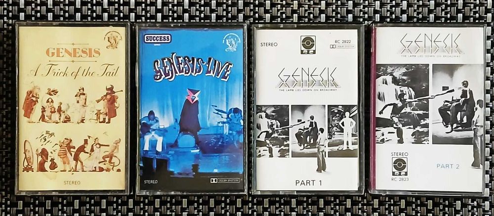 Genesis - 12 CDs + 6 K7 + 3 DVDs - Raros - Muito Bom Estado