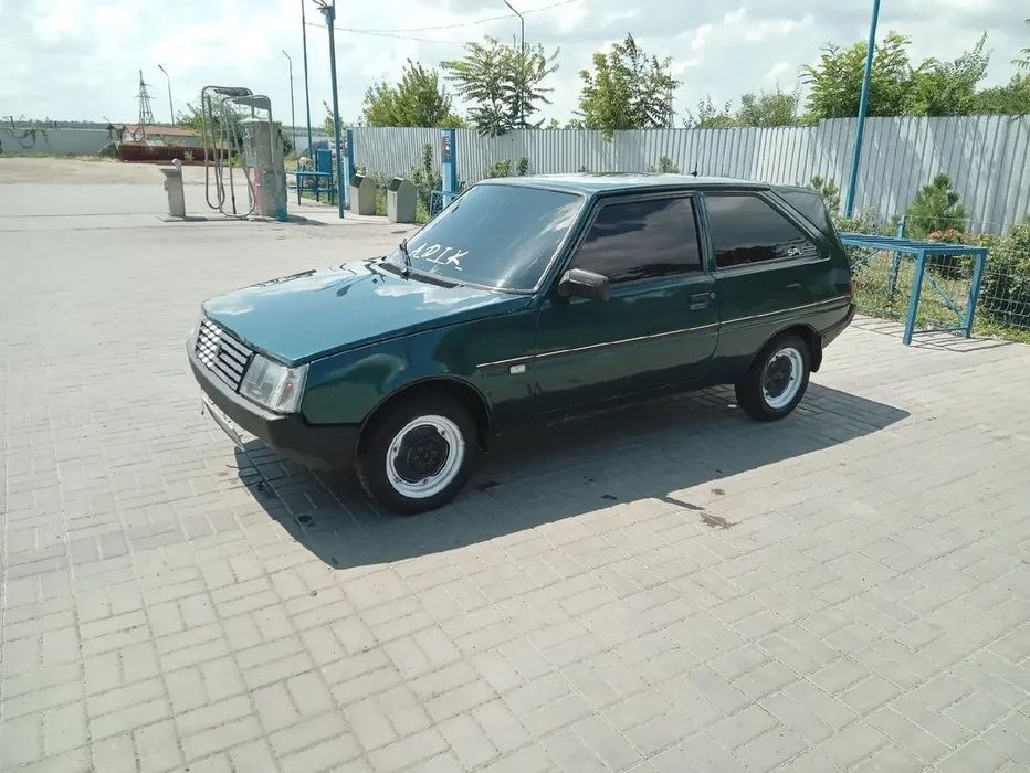 таврия 2001 года,в хорошем состоянии