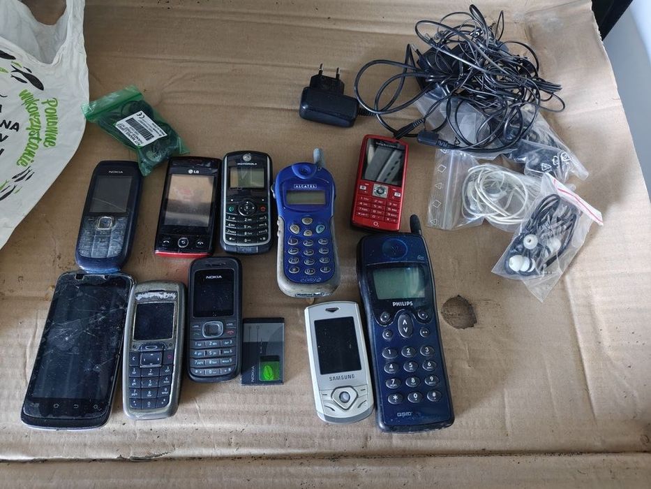 Telefon komórkowy / telefony komórkowe / smartfon