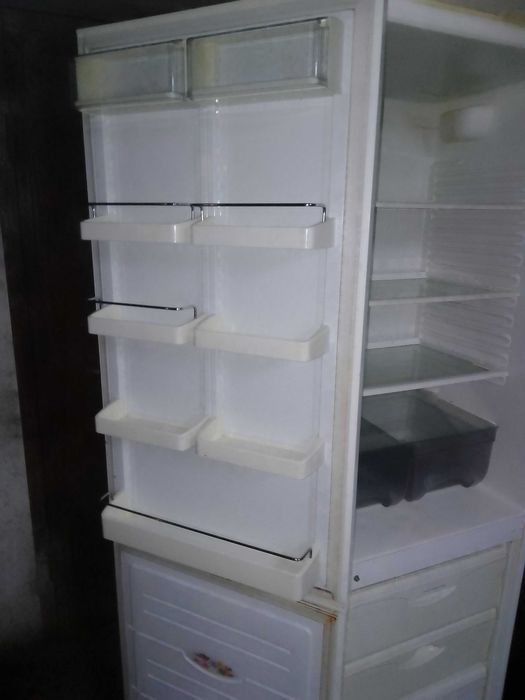 Продам Холодильник АТЛАНТ