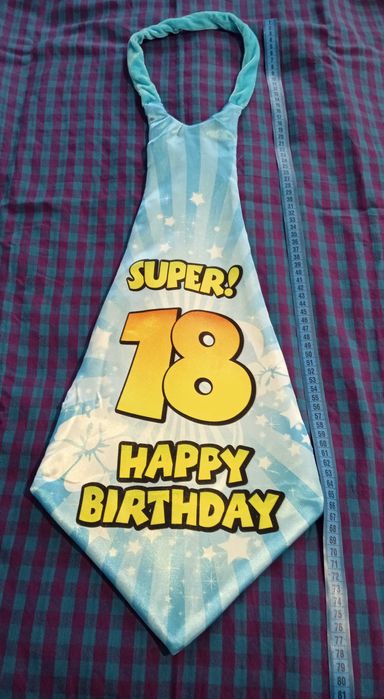 Краватка для святкування дня народження.