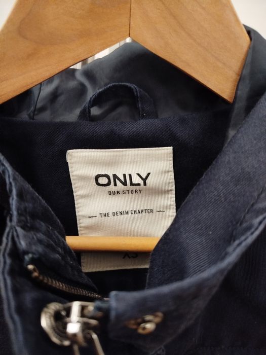 2 casacos ONLY tamanho XS