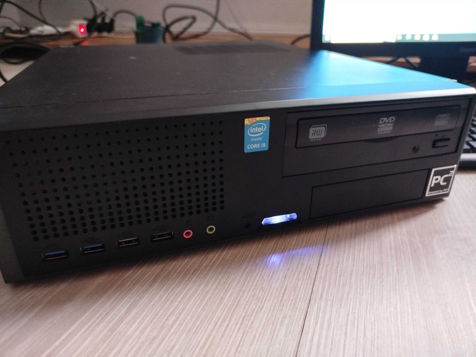 Komputer stacjonarny Intel Core i5 + monitor 20” + klawiatura