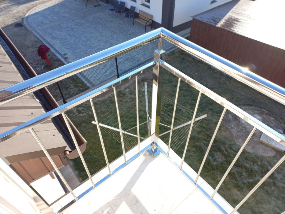 Balustrady nierdzewne