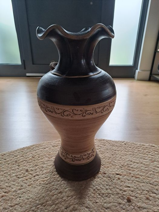 Jarra grande decoração cerâmica castanha