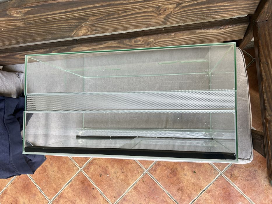 Sprzedam szklane terarium
