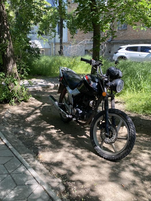 Продам мустанг мт 200-7