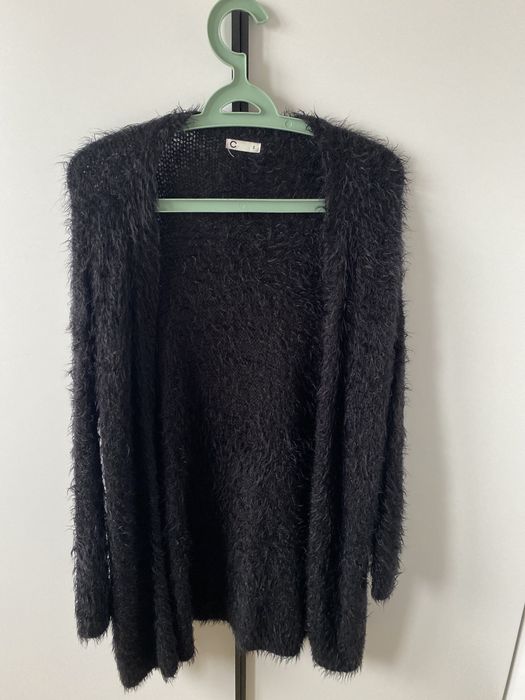 Czarny sweter Cubus