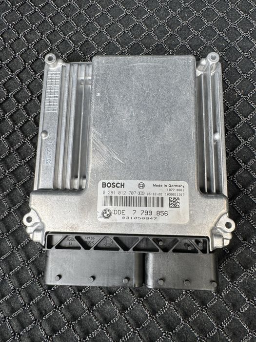 Unidade do motor (centralina) bmw e60 e61 530d 231cv