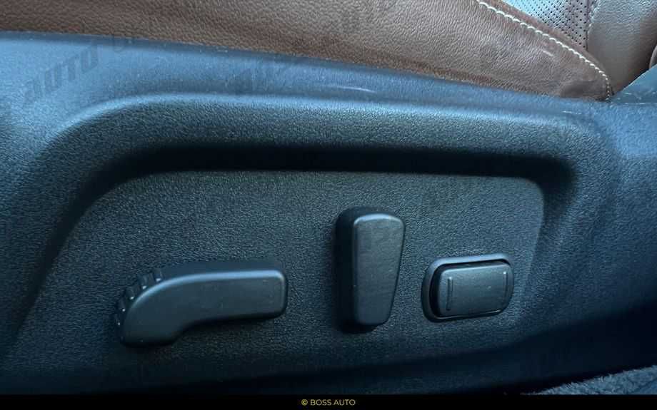 Subaru Outback 2018 2.5L в комплектації Touring (максимальна)