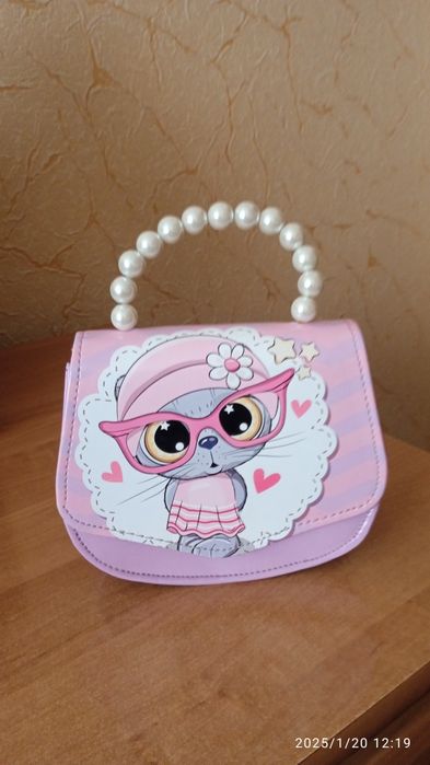 Дитяча лакова сумочка