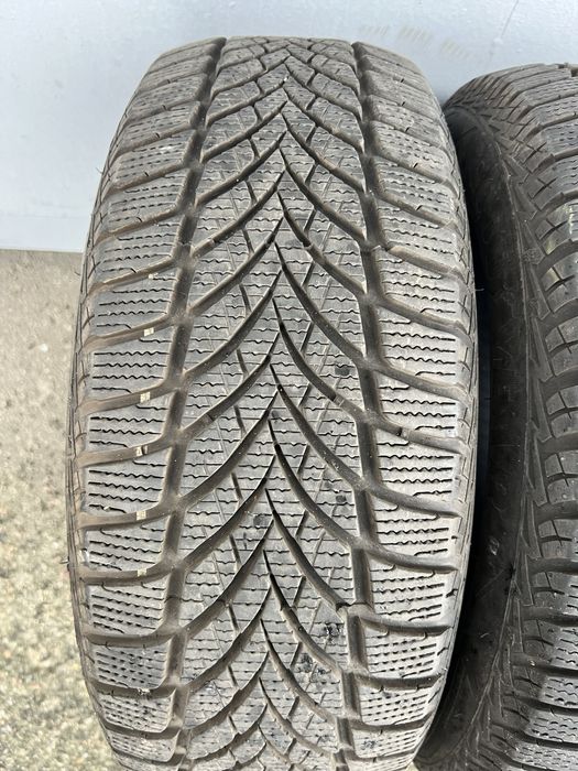 Резина зимова 235 45 r18 goodyear