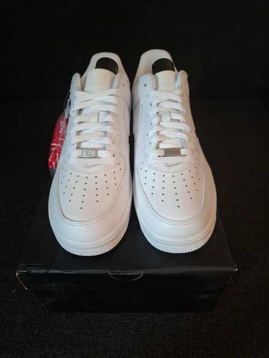 Nike Air Force 1 Low Supreme White R.42.5
