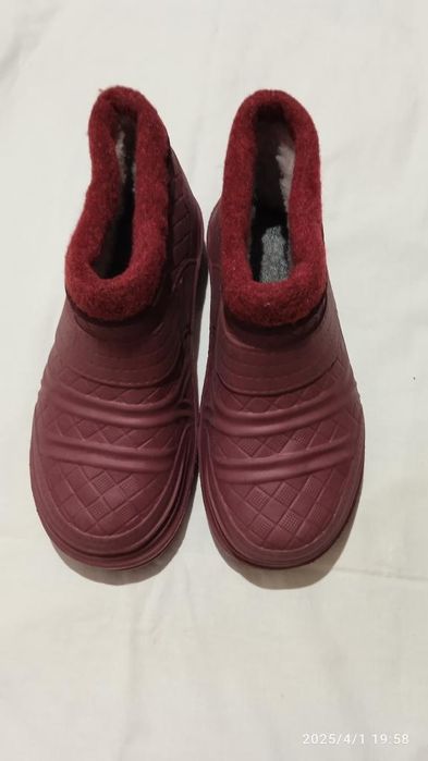 Уцінка галошів,  сапожки зимні для двору