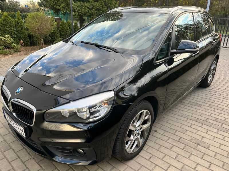 BMW 218i Active Tourer automat 2016 rok pierwszy właścicie serwisowany bardzo dobrze utrzymany