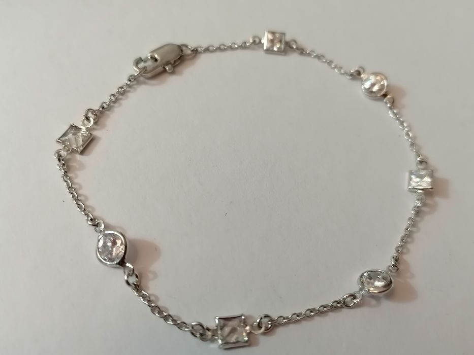 Pulseiras diversas em bom estado