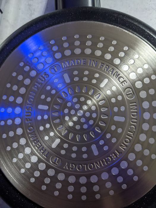 Сковорода Tefal Black Stone 20 см G2810202