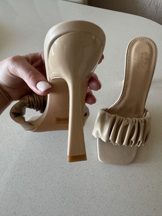 Мюлі 38 розмір беж