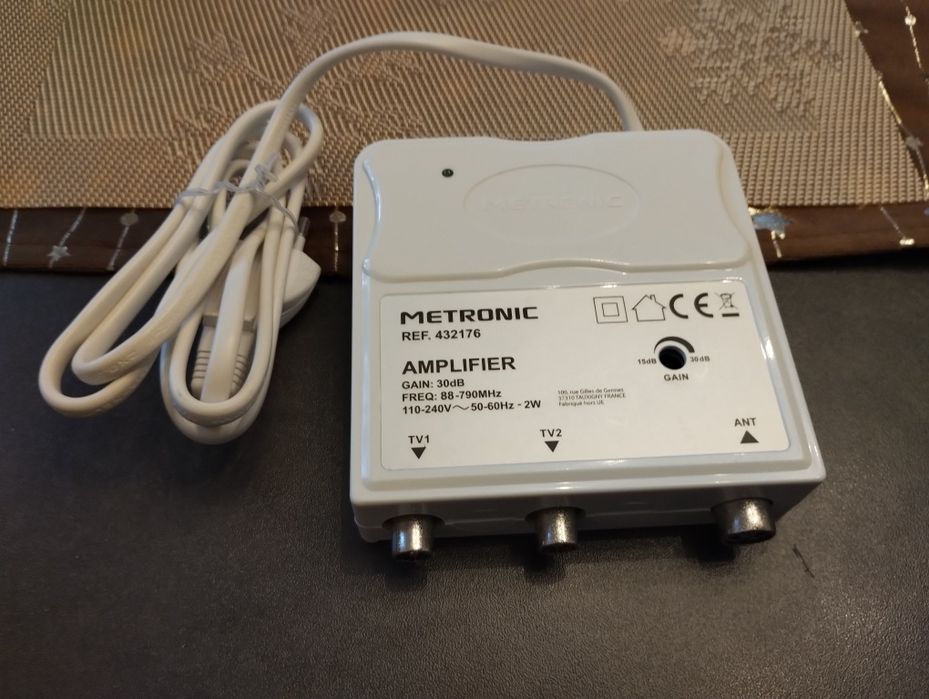 Wzmacniacz antenowy Metronic 432176