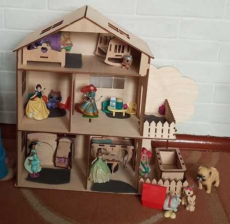 Іграшковий будиночок