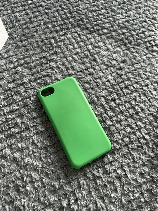 Etui Iphone SE stan bdb
