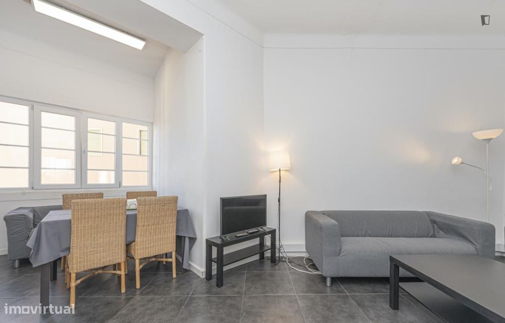 Quarto - localizado em Alameda Lisbon