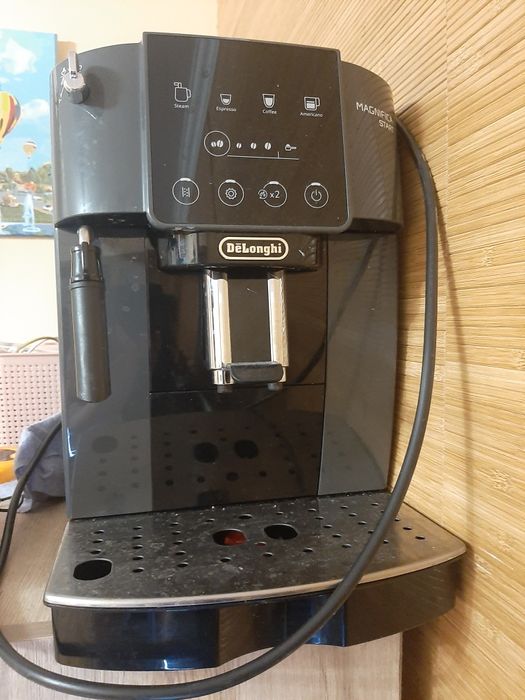Кофемашина Delonghi