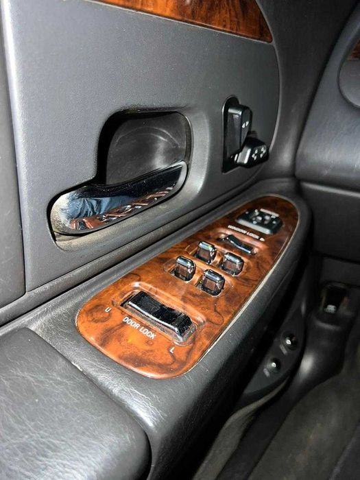 Lincoln Town Car 1999 VIN 1LNHM81W1XY691703 фото оголошення 12 з 14