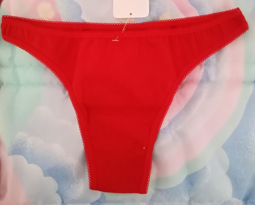 DIA DOS NAMORADOS - Conjunto de lingerie top + cuecas da marca 'Oysho'