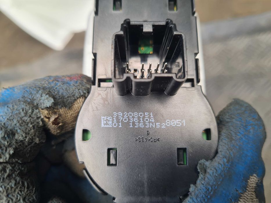 Opel Crossland lift 2022r włącznik przełącznik świateł