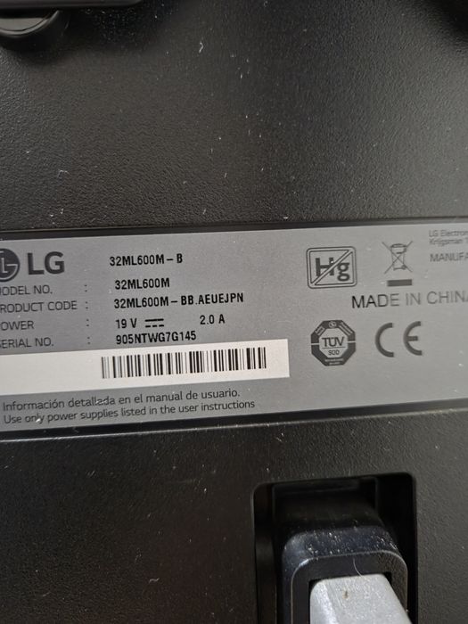 Monitor LG de 32 polegadas