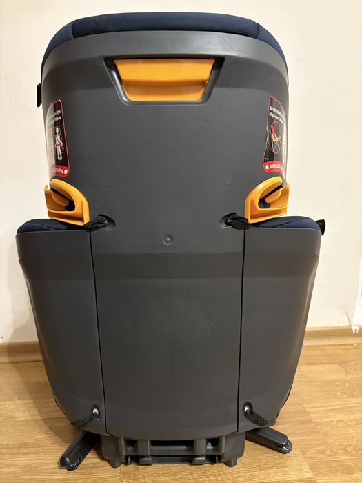 Дитяче автокрісло  Chicco KidFit Adapt Plus