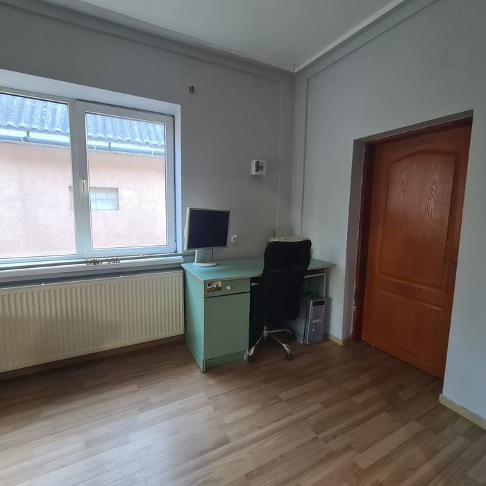Продається компактний сімейний будинок в м.Берегове
