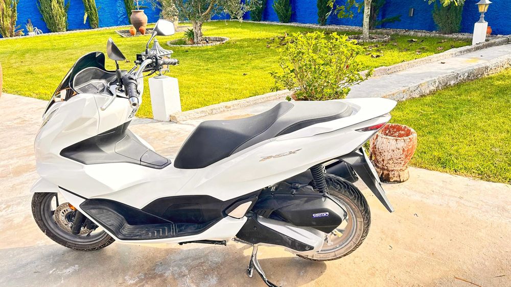 Vendo PCX 125 com 589 kms