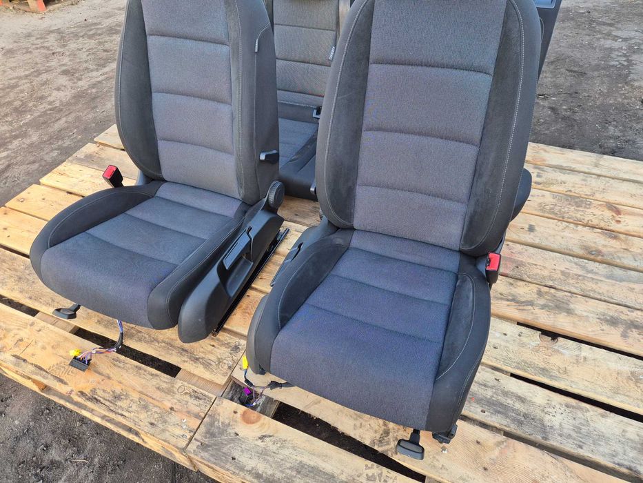 Wnętrze Fotele Kanapa Alcantara Welur VW GOLF 6 VI /5 Hatchback Europa