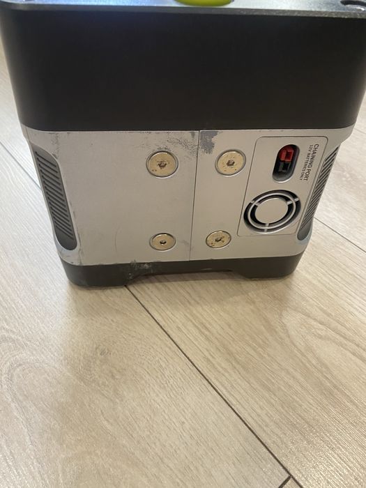 Продам зарядное устройство Goal Zero Yeti 400