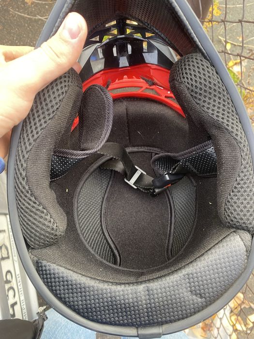 Шолом + аксесуари