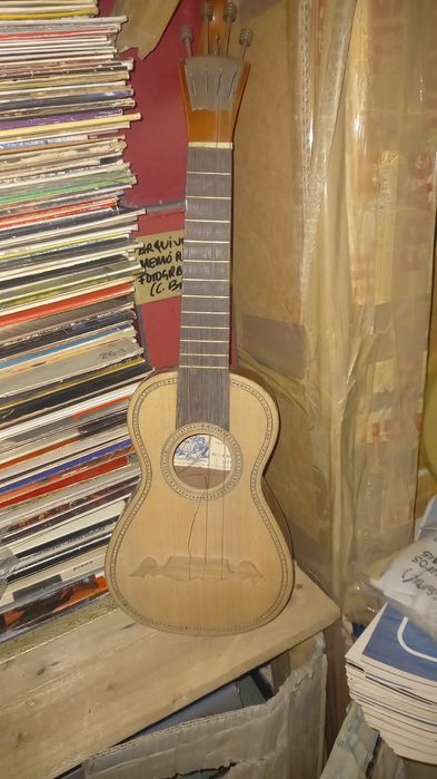 Cavaquinho 4 Cordas Santos Beirão com  Cabeça de Guitarra
