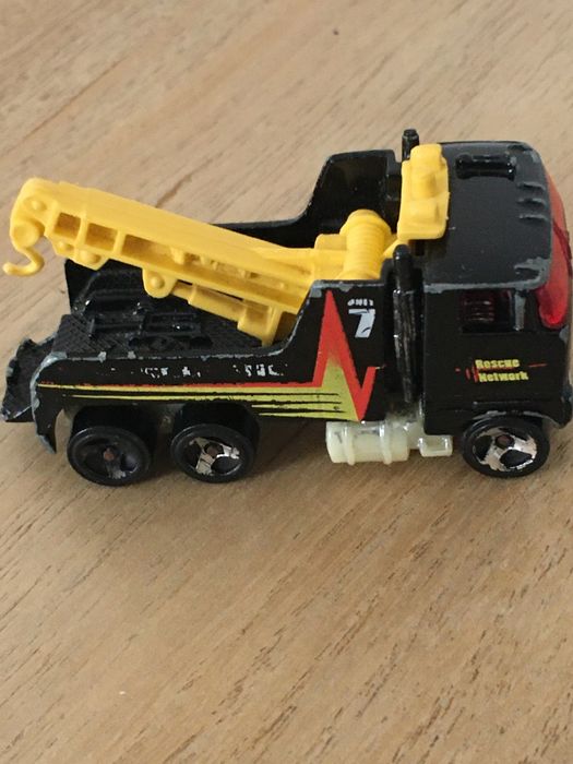 Hot wheels 1981 tow truck rescue network