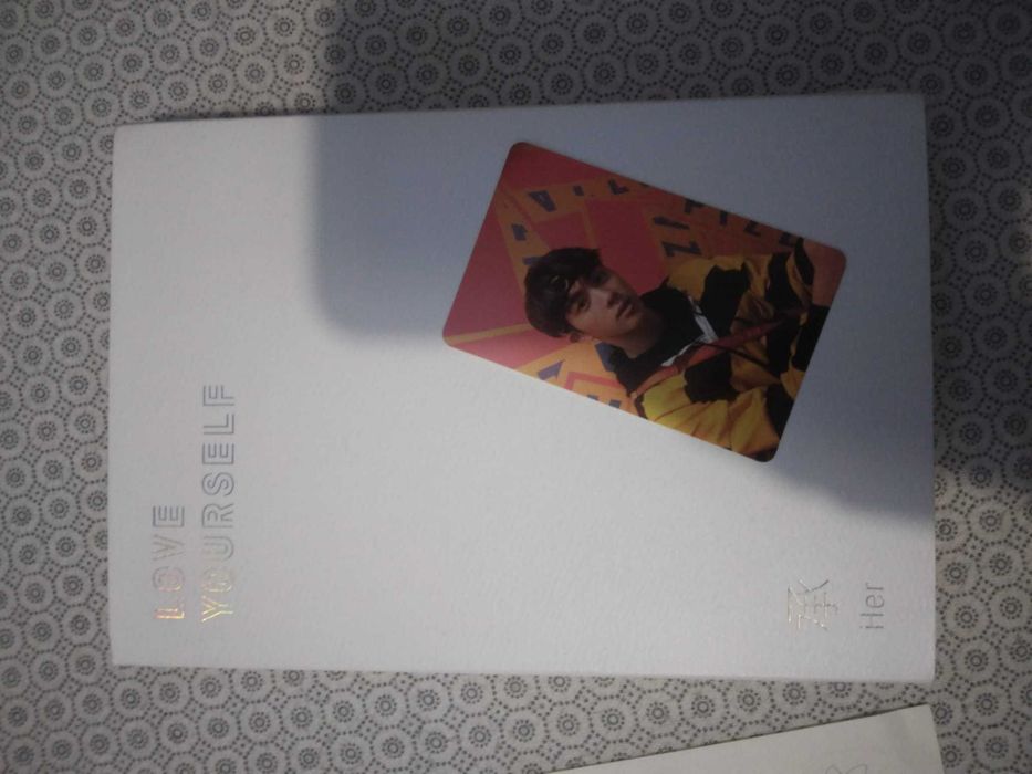 BTS album Love Yourself `HER` versão E