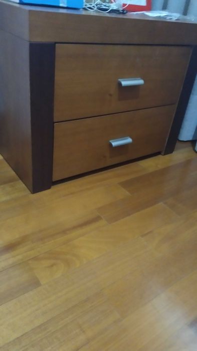 Cama de casal bom estado