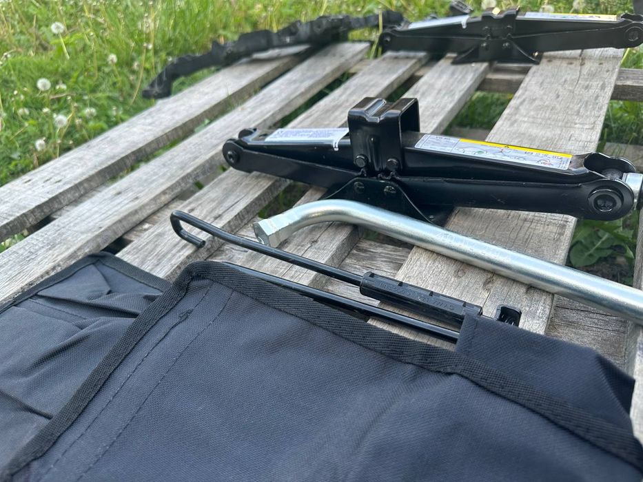 Домкрат VW ID.4 оригінал з ключем і чохлом, новий