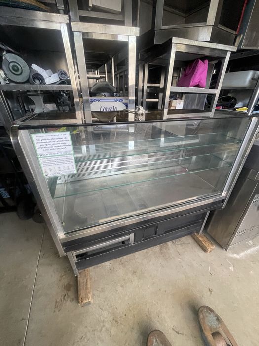 Vitrine expositora refrigerada